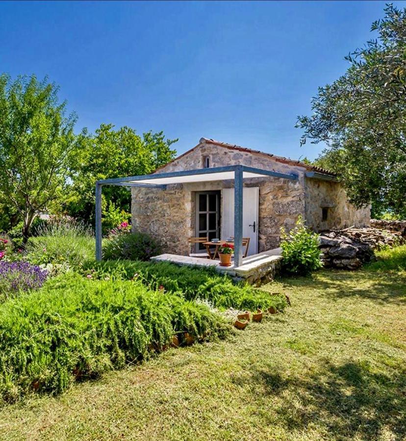 Lovrini Dvori Brusici Exterior foto